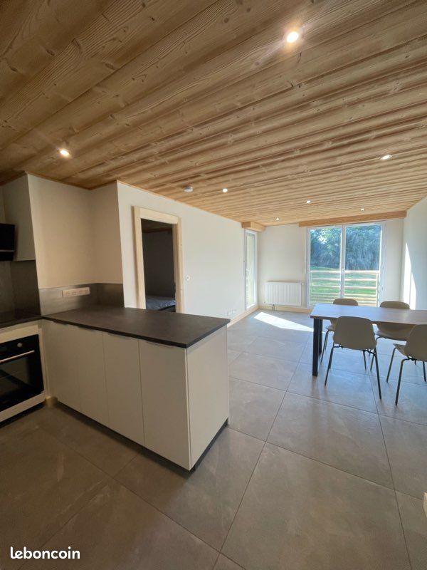 Appartement 2 pièces 39 m² · à Saint-Pierre-en-Faucigny · 39 m² · 900 €