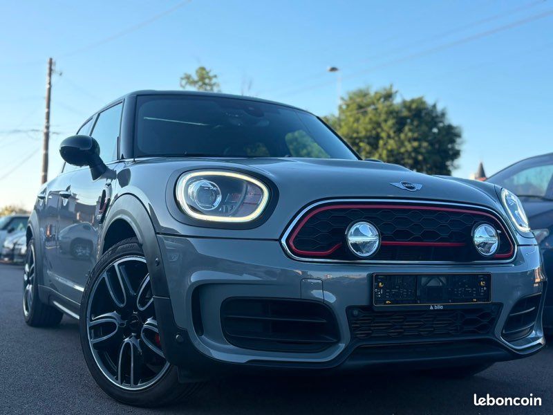MINI Countryman John Cooper Works 2.0 231 ch BVA8 JCW ALL4 2017 - GPS - Toit Panoramique - Keyless - Suivi complet BMW-MINI (image 2)