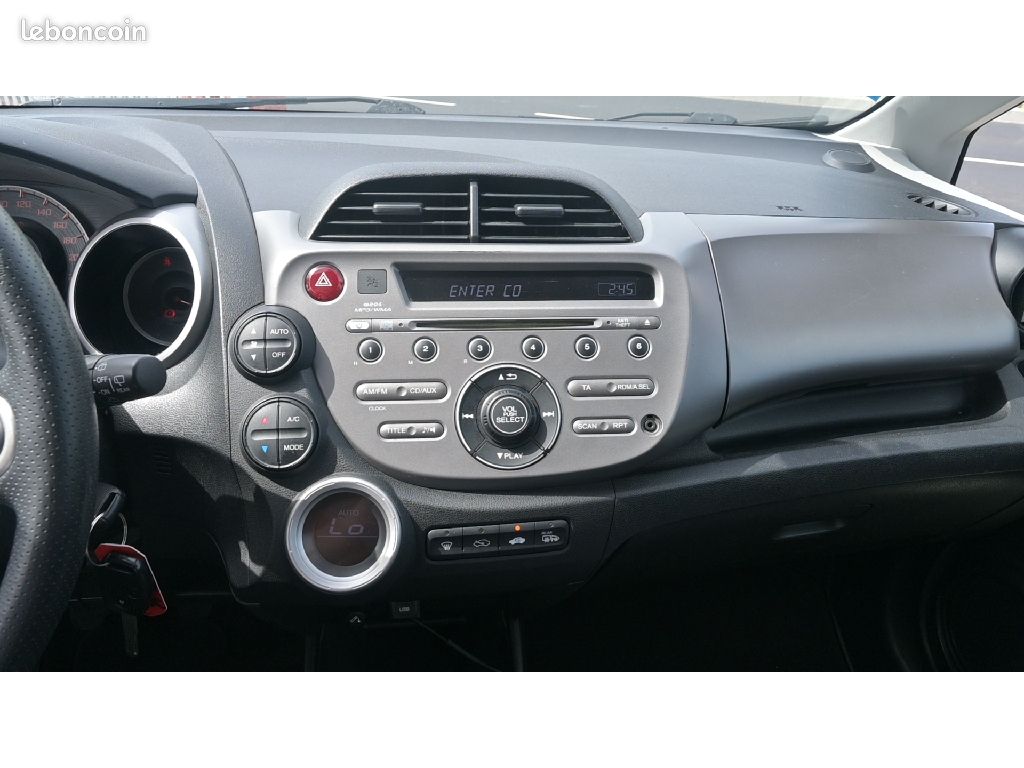 Honda Jazz 1.4 i-VTEC Luxury (image 8)