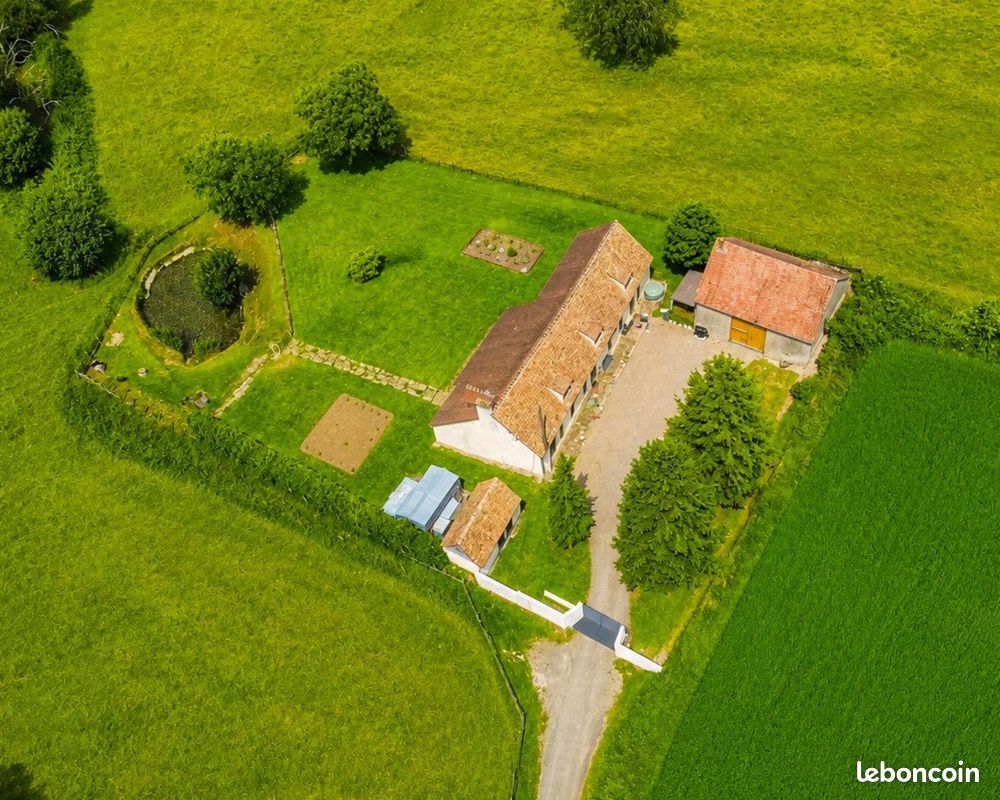Maison 6 pièces 225 m² · à Ballon-Saint Mars · 225 m² · 239 500 €