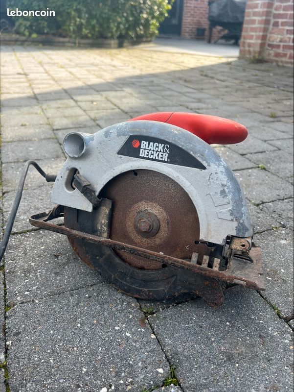 Scie circulaire Black&decker (image 1)