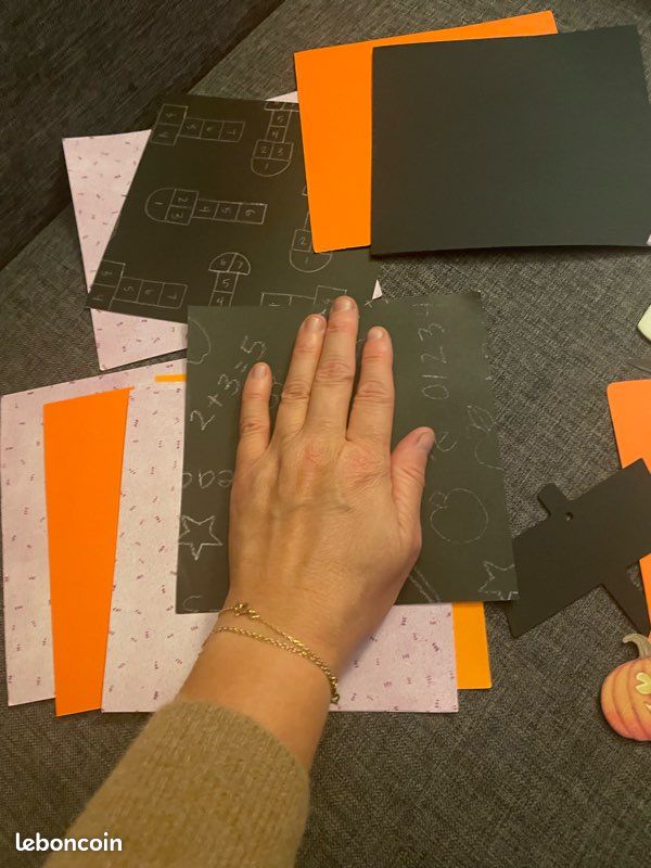 Gros lot NEUF scrapbooking HALLOWEEN 👻, papiers, œillets etc etc (image 5)