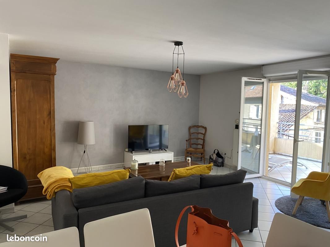 Appartement 3 pièces 88 m² · à Bourgoin-Jallieu · 88 m² · 880 €/mois