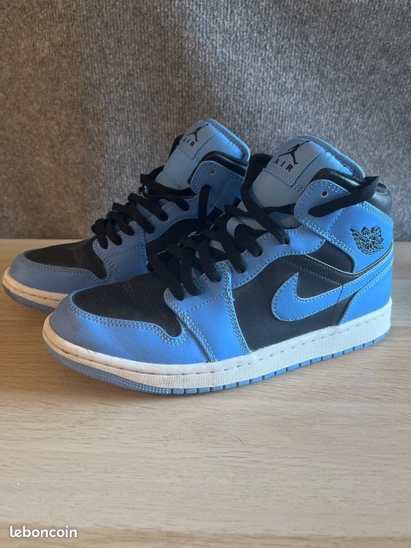 Baskets Air Jordan homme taille 42 comme neuf (image 1)