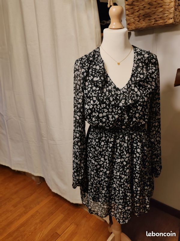 Robe fleurie (image 4)