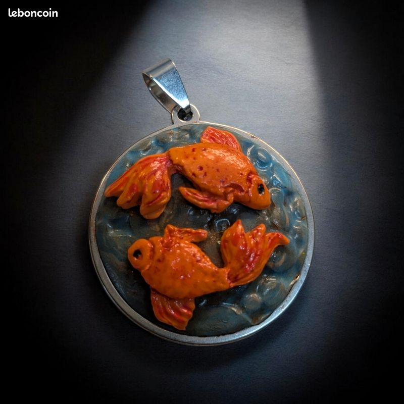 Pendentif artisanal Poisson rouge - Bijou pièce unique (image 2)