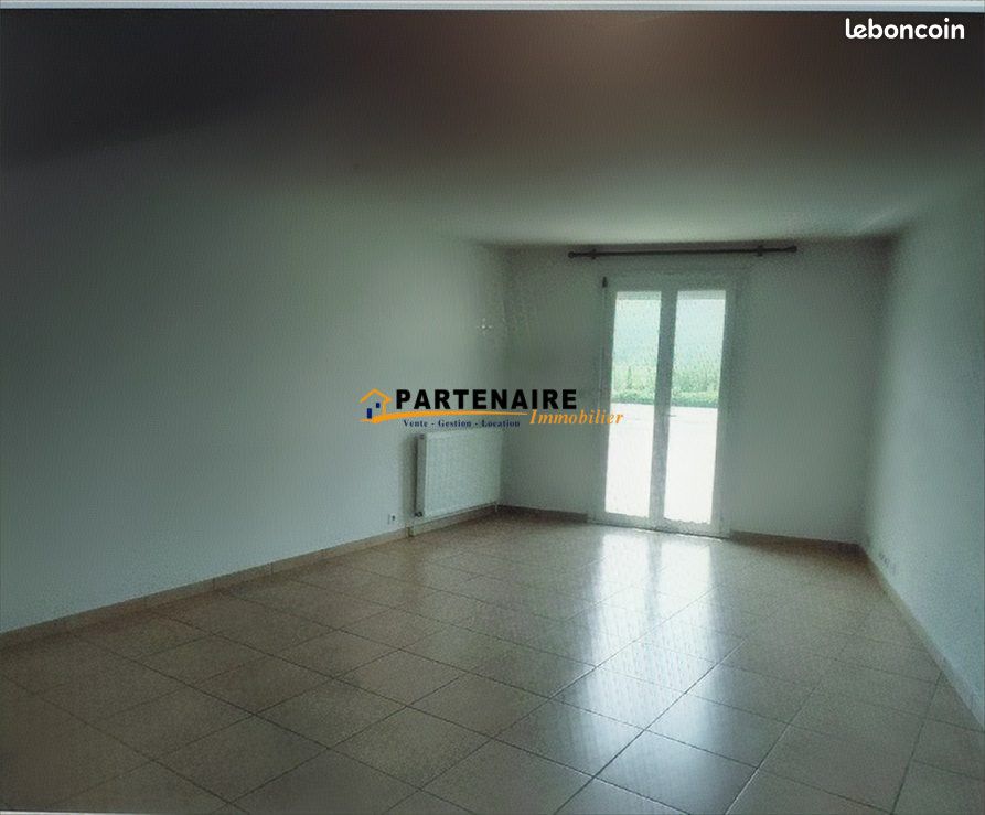 Appartement 3 pièces 78 m² · à Saint-Vallier · 78 m² · 580 €/mois
