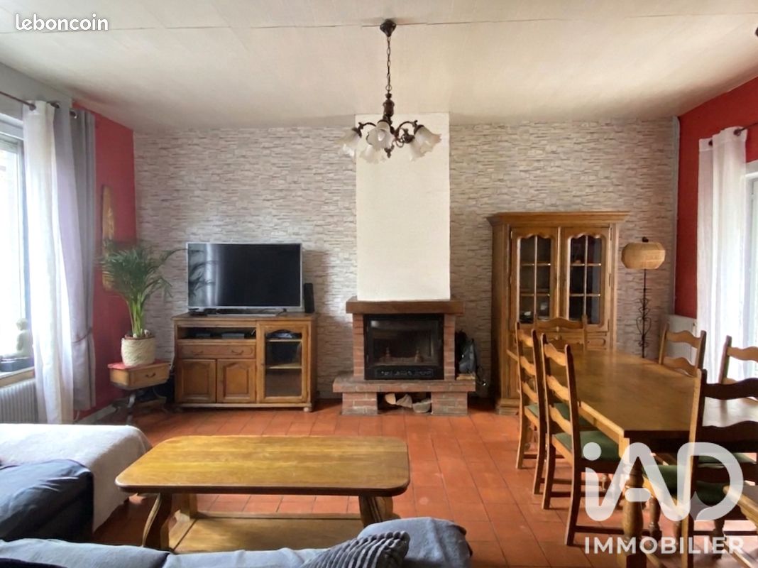 Maison 5 pièces 110 m² · à Lys-lez-Lannoy · 110 m² · 235 000 €