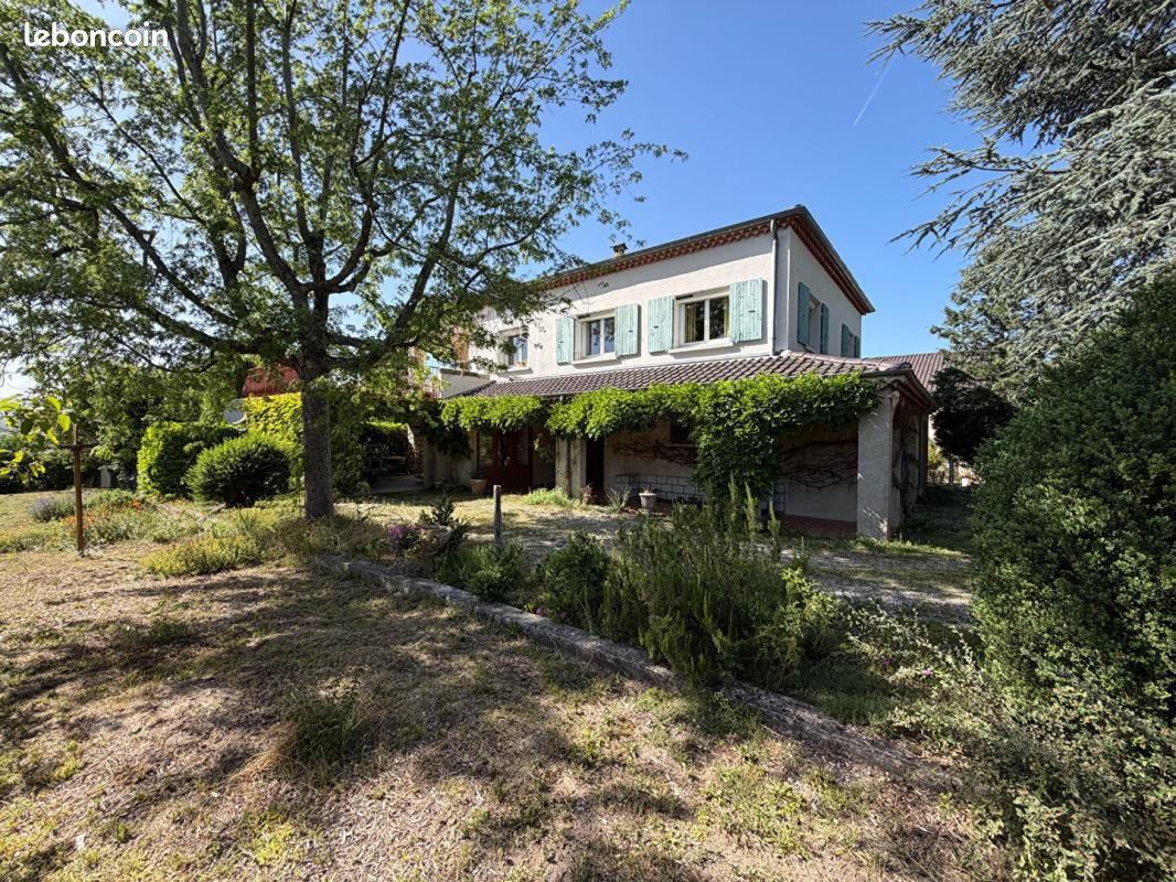Maison 6 pièces 157 m² · à Vernoux-en-Vivarais · 157 m² · 327 000 €