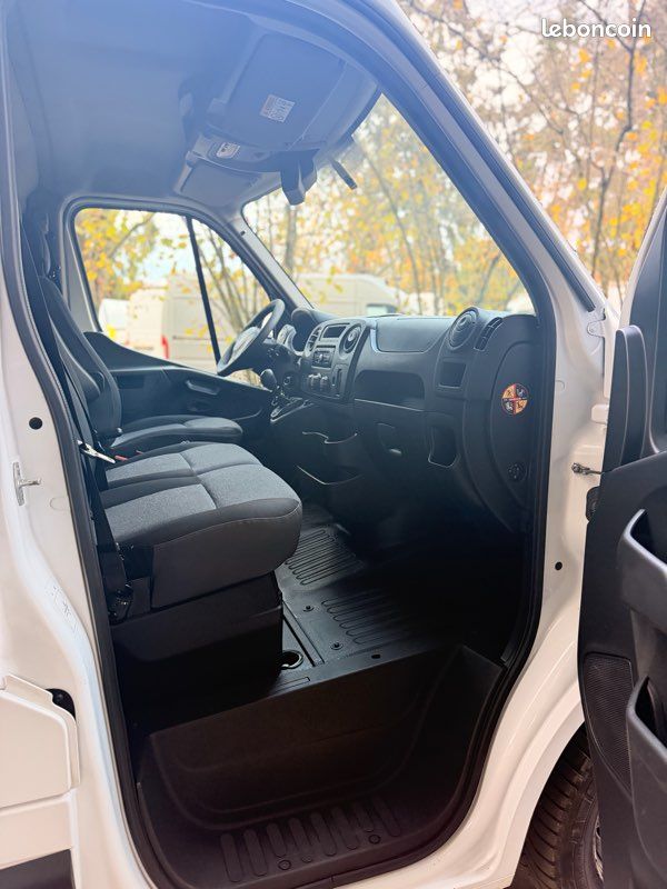 Renault Master L2H2 2.3 dCi 130 Grand Confort + Caméra 2019 – photo 4