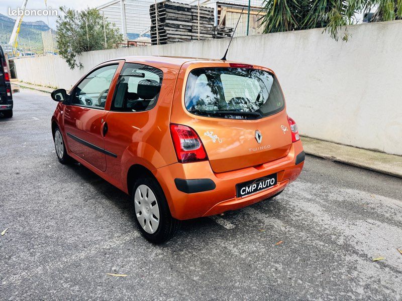 RENAULT TWINGO II 1.2 16v 75 Expression, (image 2)