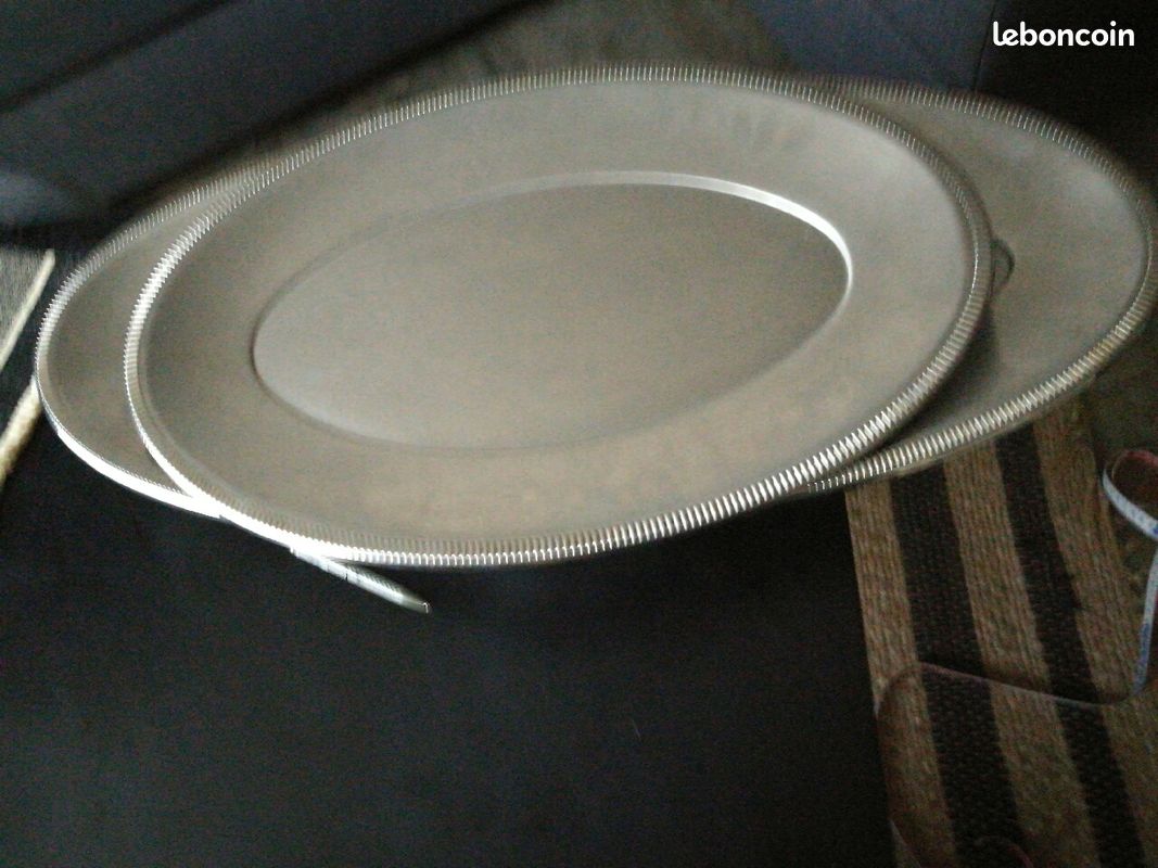 Vends 2 plats en inox (image 3)