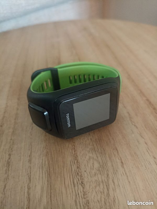 TomTom RUNNER 3 Montre De Sport GPS Bracelet Fin Noir/Vert - Suivi Multisport Avancé