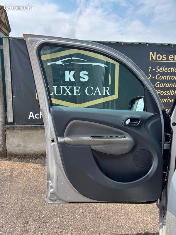 Citroen C3 Picasso 1.4i 95 CV 1 ères mains (image 9)