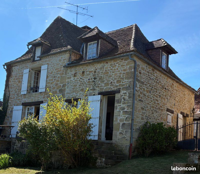 Maison 5 pièces 175 m² · à Saint-Raphaël · 175 m² · 270 000 €