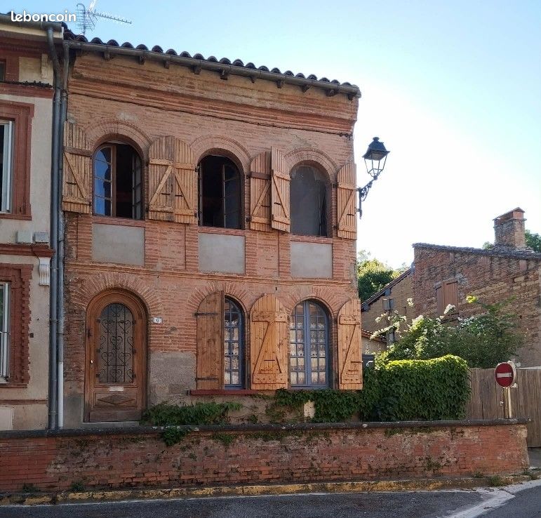 Maison 5 pièces 114 m² · à Ayguesvives · 114 m² · 275 000 €