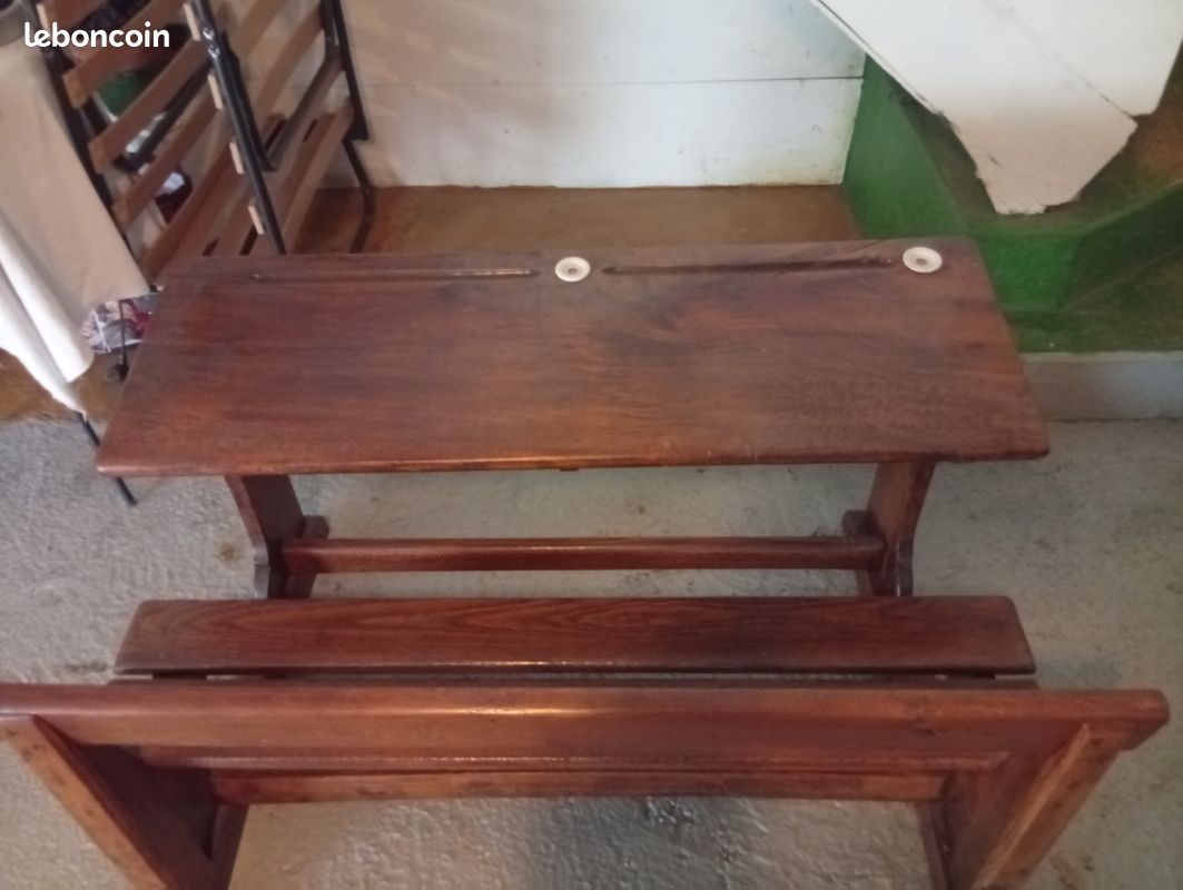 Vend bureau écolier en bois (image 1)