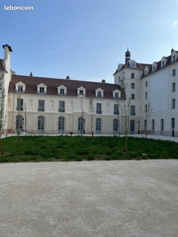 Appartement 2 pièces 85 m² · à Juilly · 85 m² · 998 €