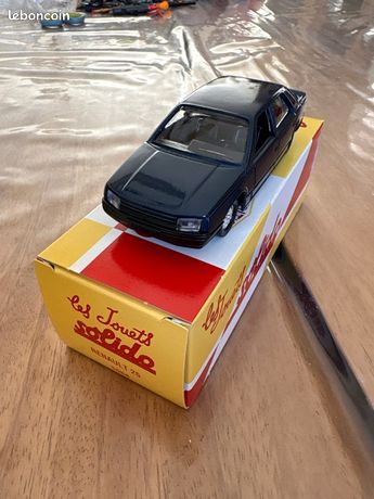 Miniature NOREV 1/43 – Renault 25 TX Taxi Noir 1988 – En Boîte