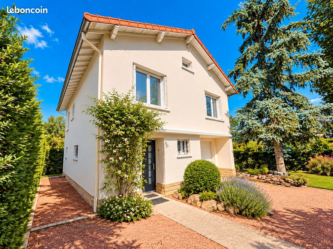 Maison 3 pièces 81 m² · à Roanne · 81 m² · 170 000 €
