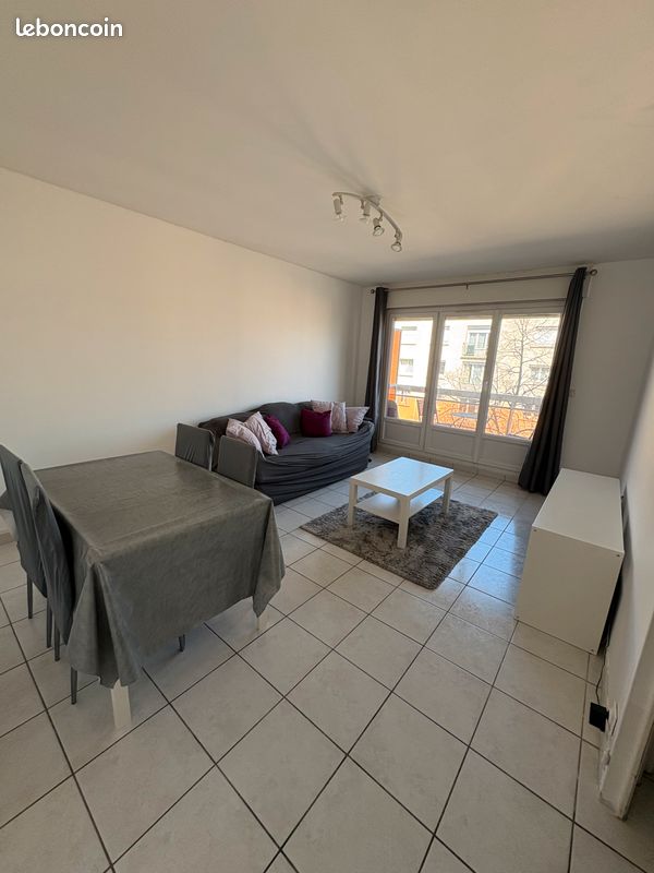 Appartement 2 pièces 46 m² · à Saint-Étienne · 46,2 m² · 550 €/mois