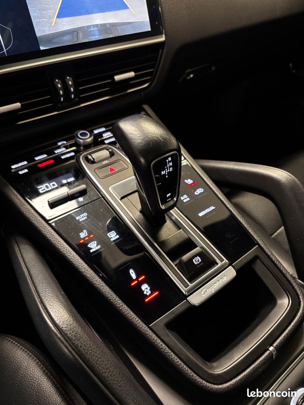 Porsche cayenne e-hybrid 3.0l v6 462ch TOIT OUVRANT / PASM / CAMÉRA 360 / SIÈGES CHAUFFANTS / JANTES 22P (image 11)
