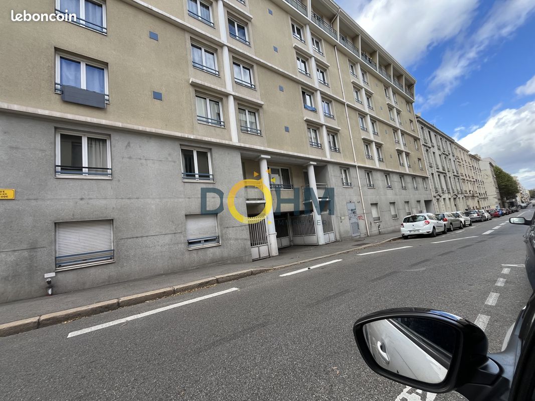 Appartement 1 pièce 18 m² · à Saint-Étienne · 18 m² · 330 €/mois