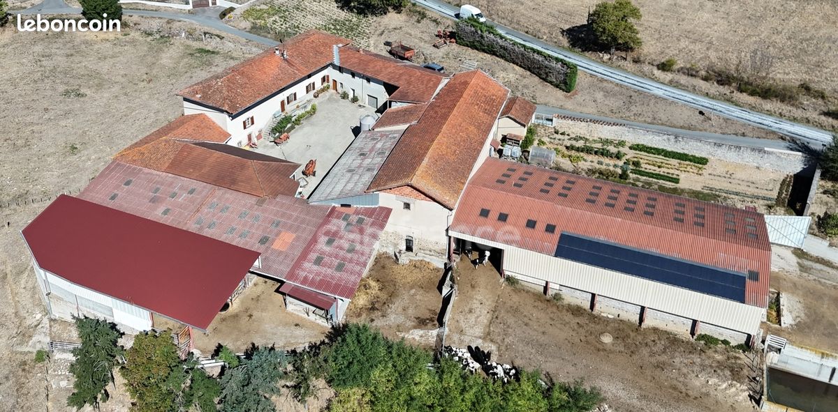 Maison 8 pièces 202 m² · à Cottance · 202 m² · 375 000 €
