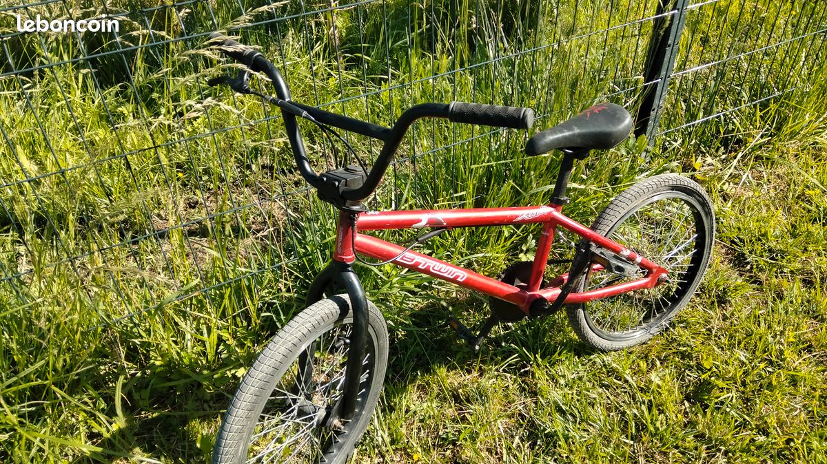 Bmx 20 pouces subsin btwin velo Vélos