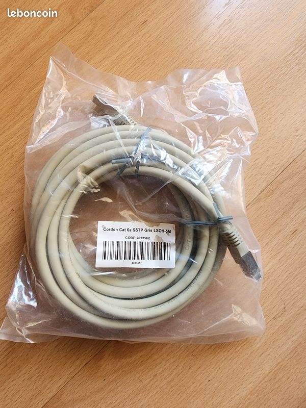 Câble RJ45 6A 5 mètres (image 1)