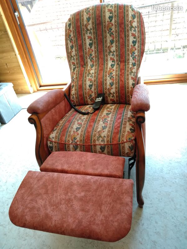 Fauteuil électrique (image 1)
