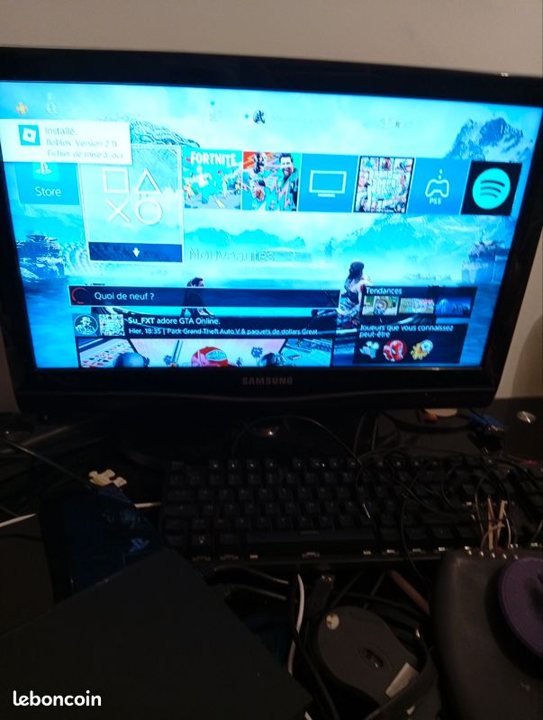 Télé Samsung négociable utiliser 1ans marche très bien 😊 en profiter avec jerôme (image 1)