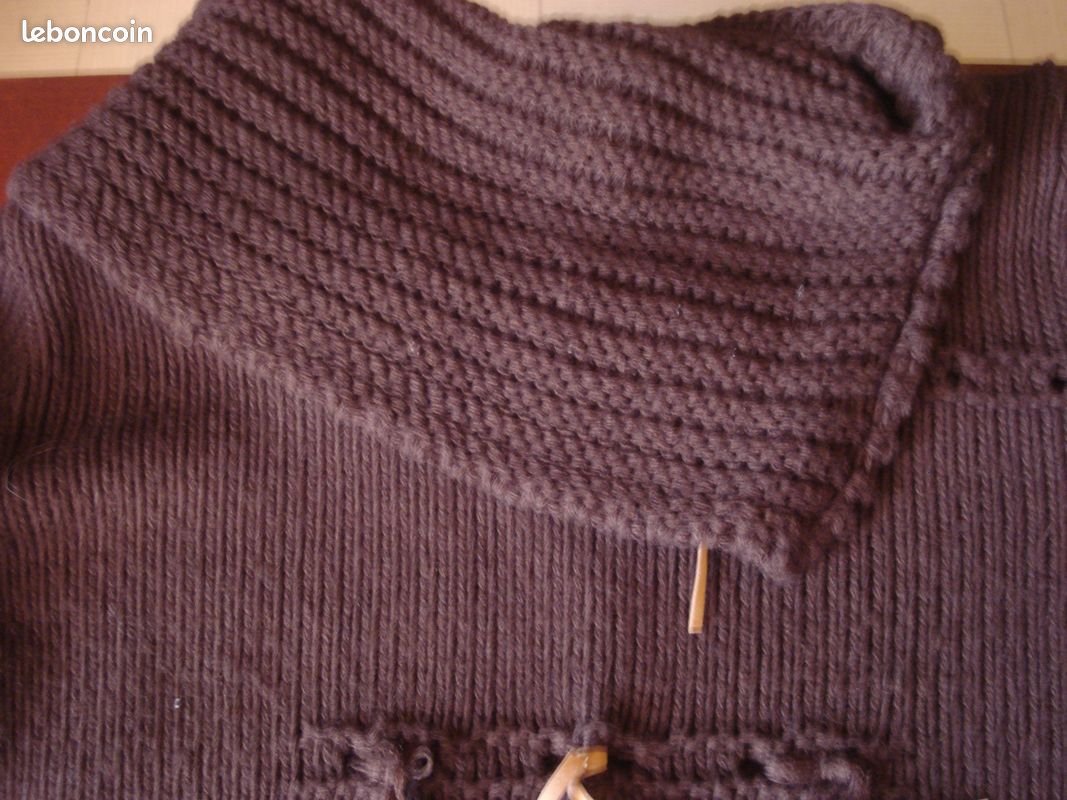 Pull marron, col montant (image 2)