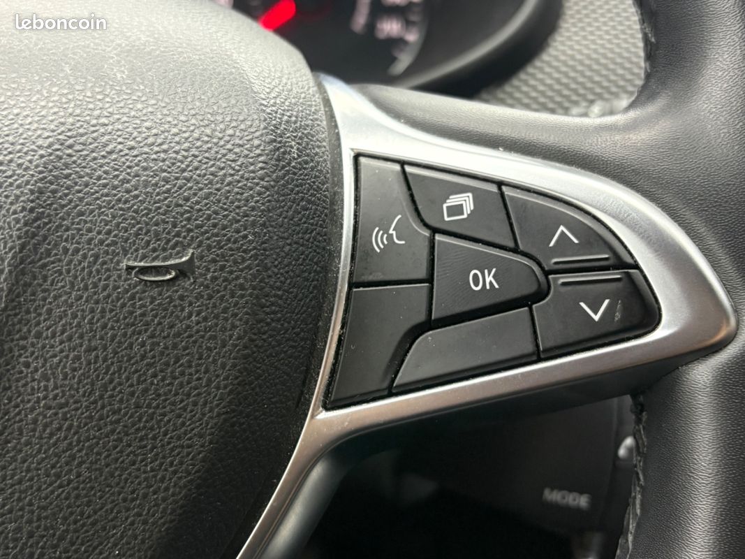 DACIA SANDERO TCe 90 - 22 (image 21)