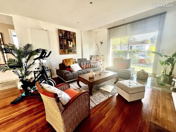 Maison 5 pièces 160 m²
