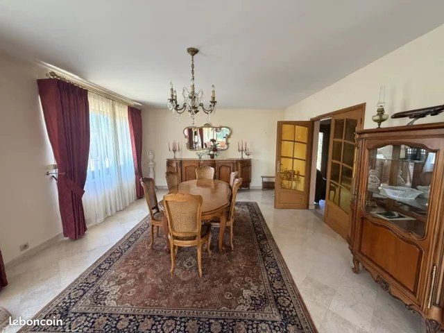 Maison 5 pièces 213 m² (image 6)