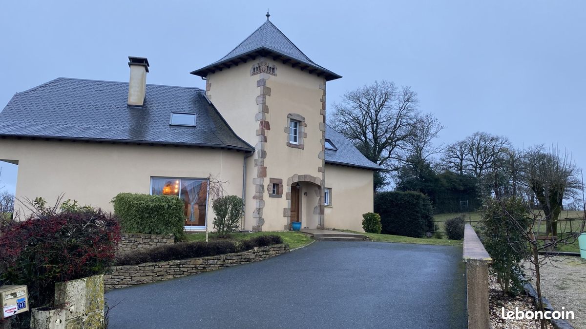 Maison 6 pièces 173 m² · à Manhac · 173 m² · 447 300 €