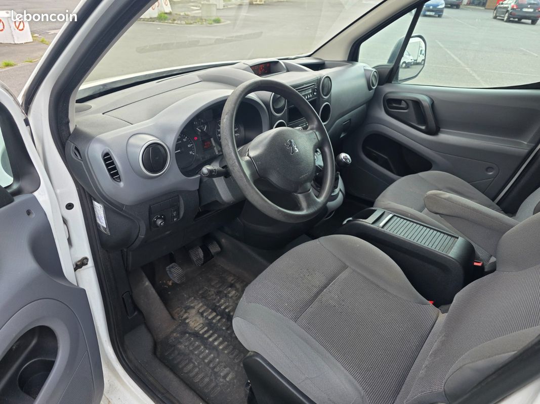 Peugeot Partner 1.6 HDI 90CV FAIBLE KILO (image 11)