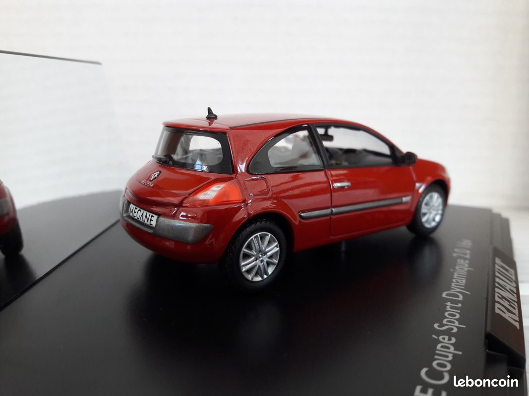 RENAULT MEGANE COUPE 2006 NOREV 517631 1/43