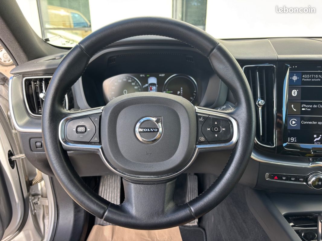 Volvo XC60 Business Executive AWD Geartronic (image 14)