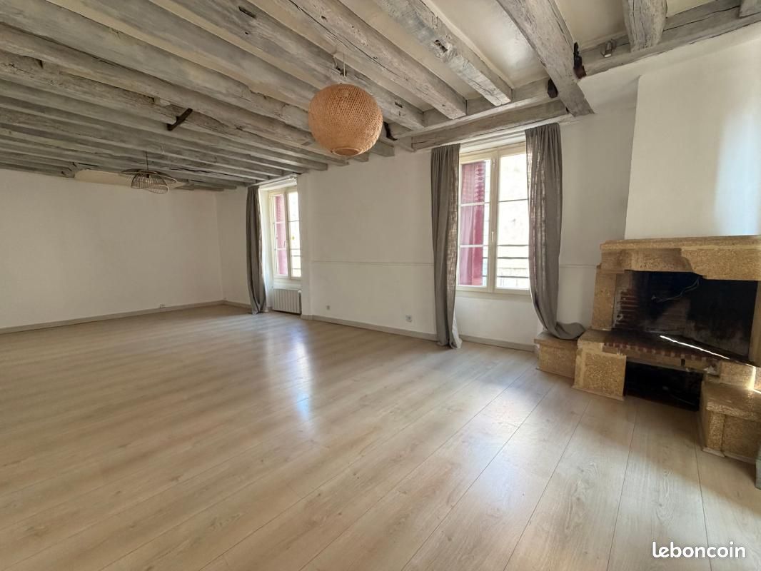 Maison 5 pièces 159 m² · à Coupvray · 159 m² · 1 522 €/mois