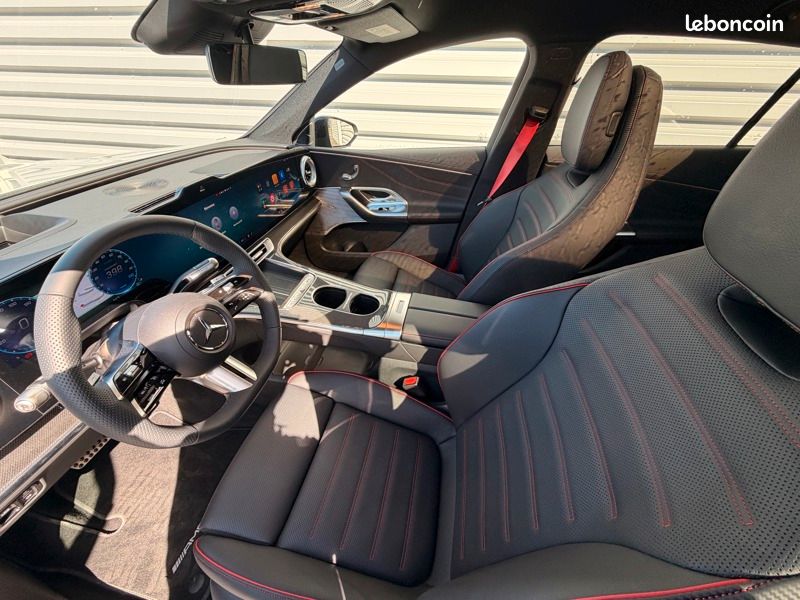 Mercedes GLC SUV 400 4M avec technologie EQ AMG Line (image 9)