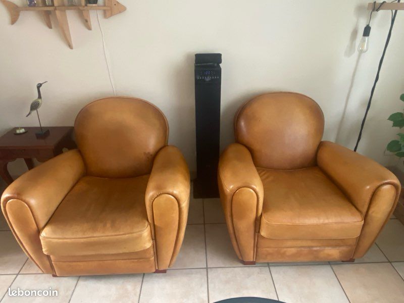 Paire de fauteuils Club Art Déco en cuir. France début XXe s