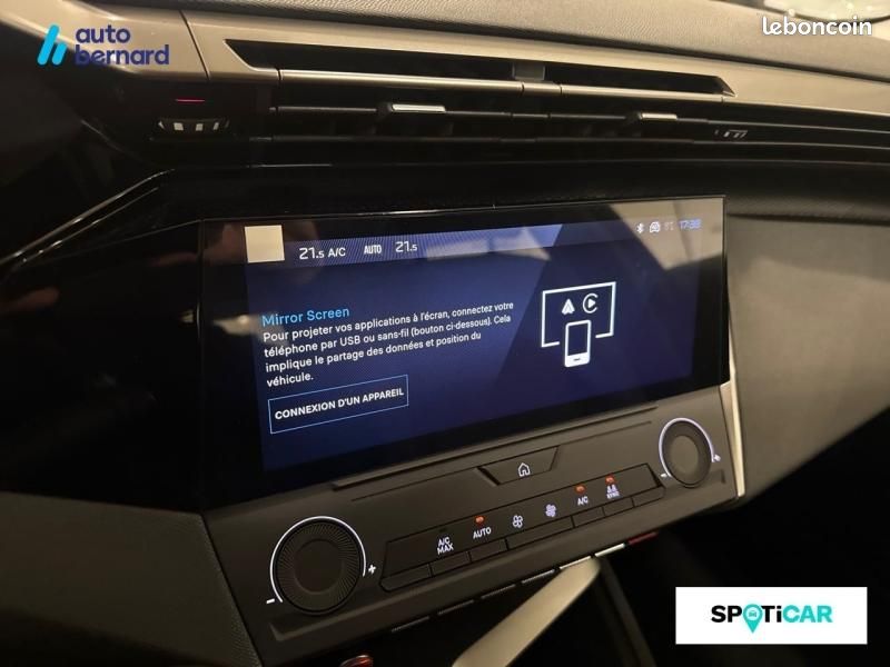 Peugeot 308 1.2 Hybrid 145ch Style e-DCS6 (image 13)