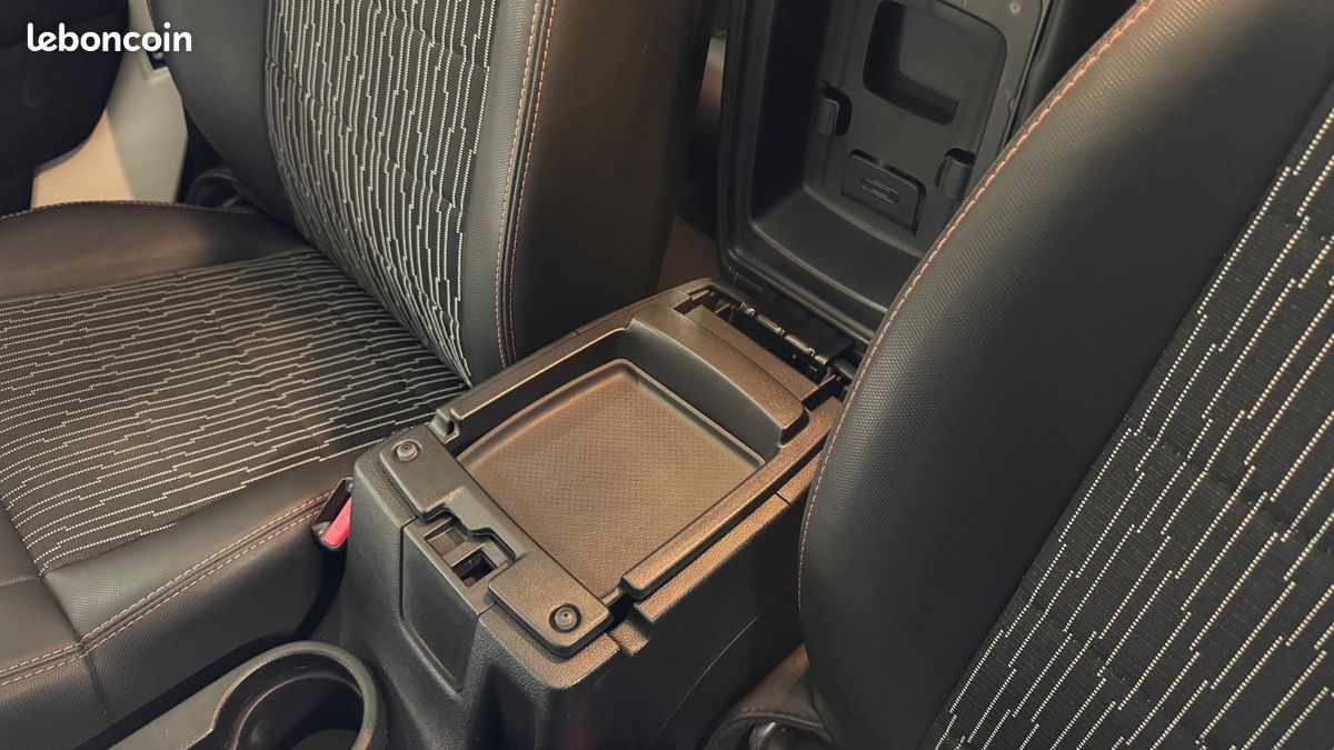 JEEP WRANGLER 2.8 CRD 200ch ARCTIC AWD BVA - CARPLAY - HARDTOP (image 26)