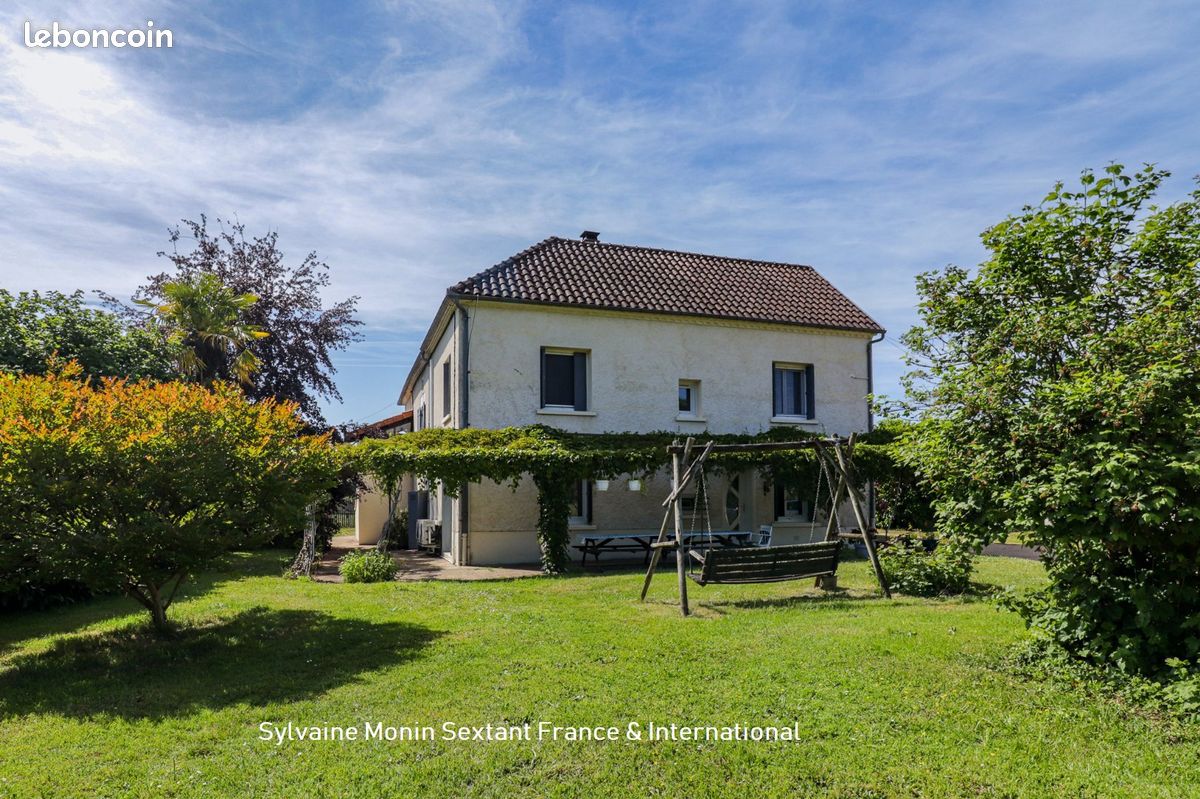 Propriété 8 pièces 238 m² (image 3)