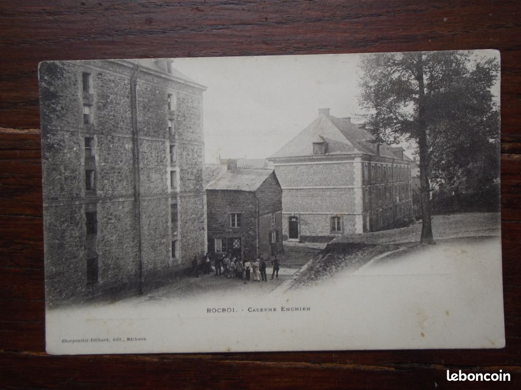 CPA Rocroi - Caserne Enghien (image 1)