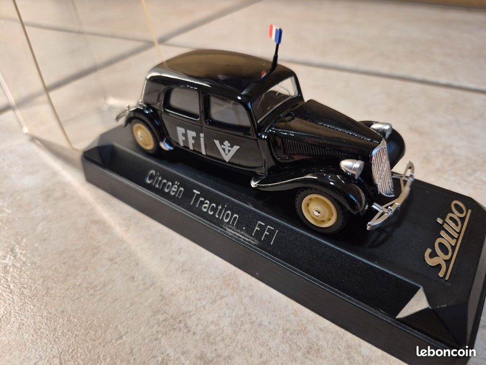 Citroën Traction 15 cv gazogène FFI au 1/43 - Collection