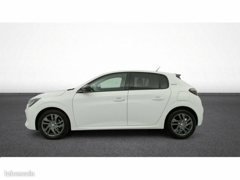 Peugeot 208 PureTech 100 S&S BVM6 Style (image 4)