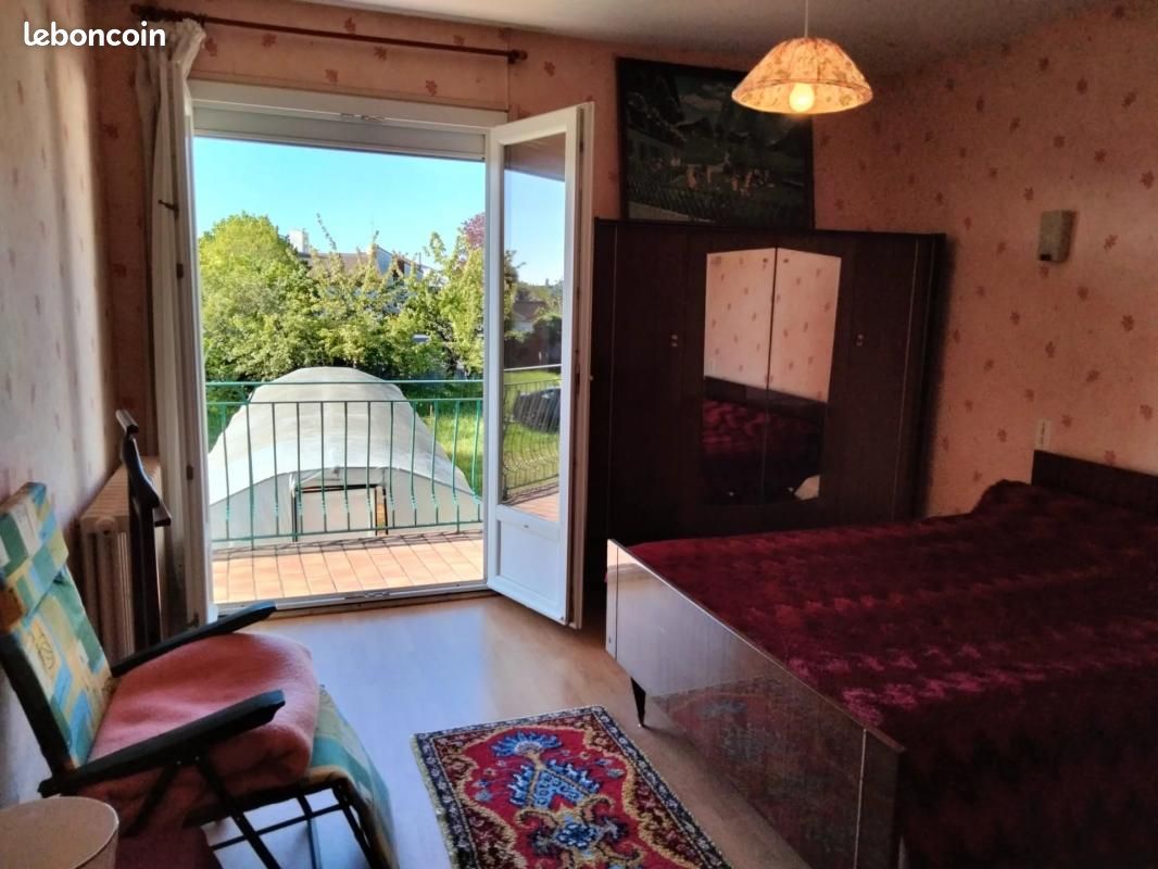 Maison 6 pièces 140 m² - Neuville-de-Poitou 86170 (image principale 13)